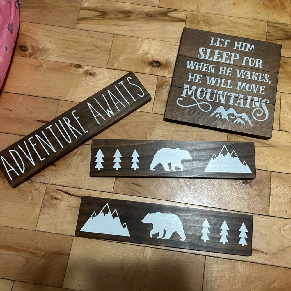 Woodland nursery decor
